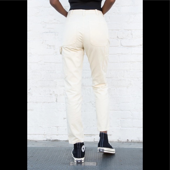 Brandy Melville beige Jane cargo pants - Picture 3 of 5